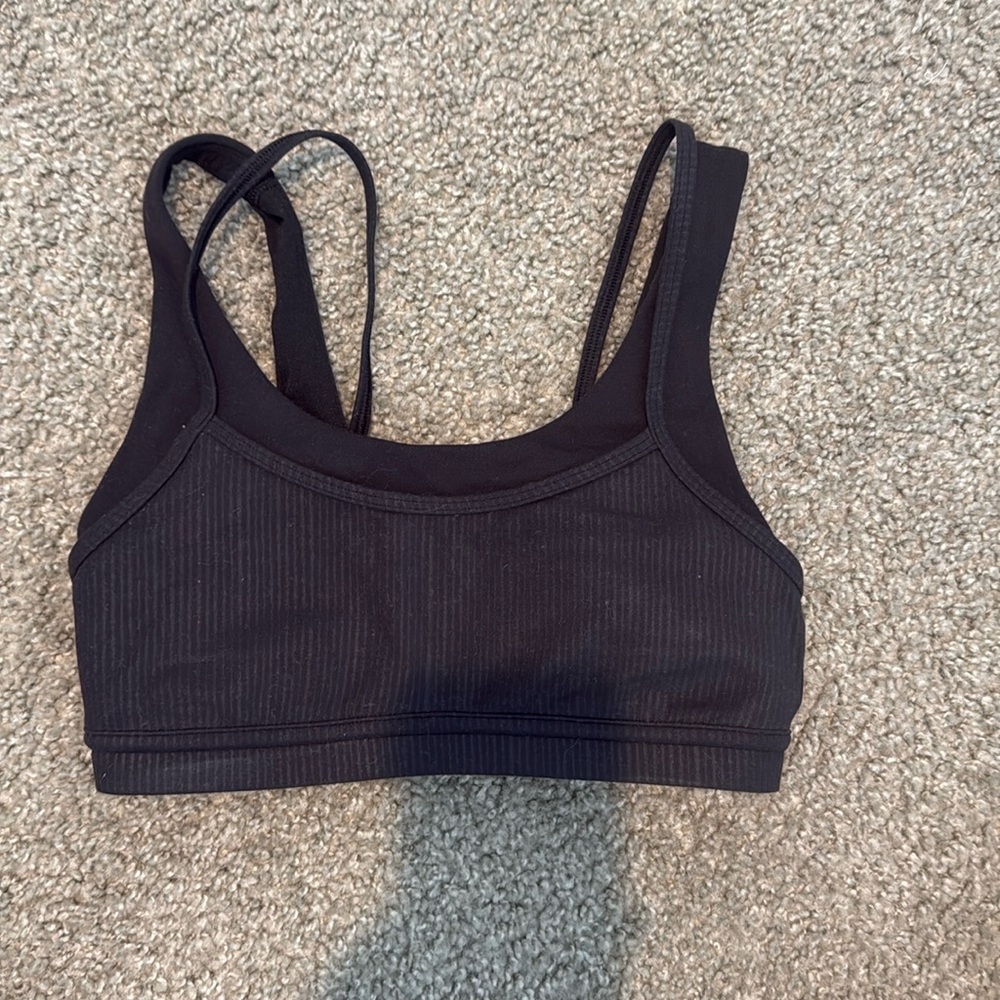Lululemon black sports bra
